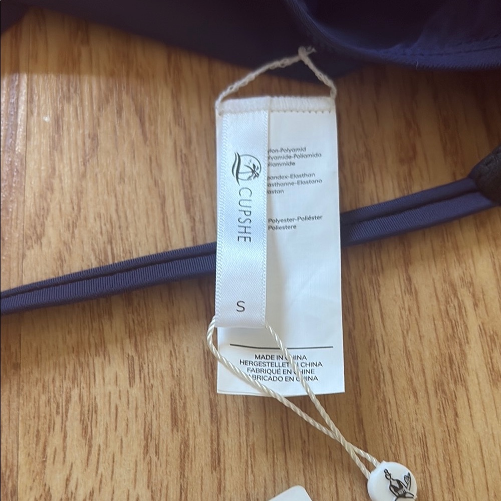 NEW Cupshe Navy Blue Open Back Strappy One Piece Swimsuit. Small. High cut. - Picture 4 of 4